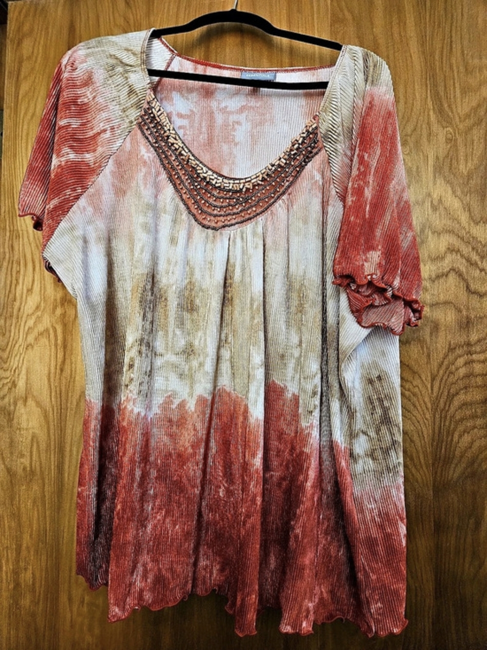 Essentials Pleated Beaded Neck Tunic in Rust & Beigh Size 4X Like New